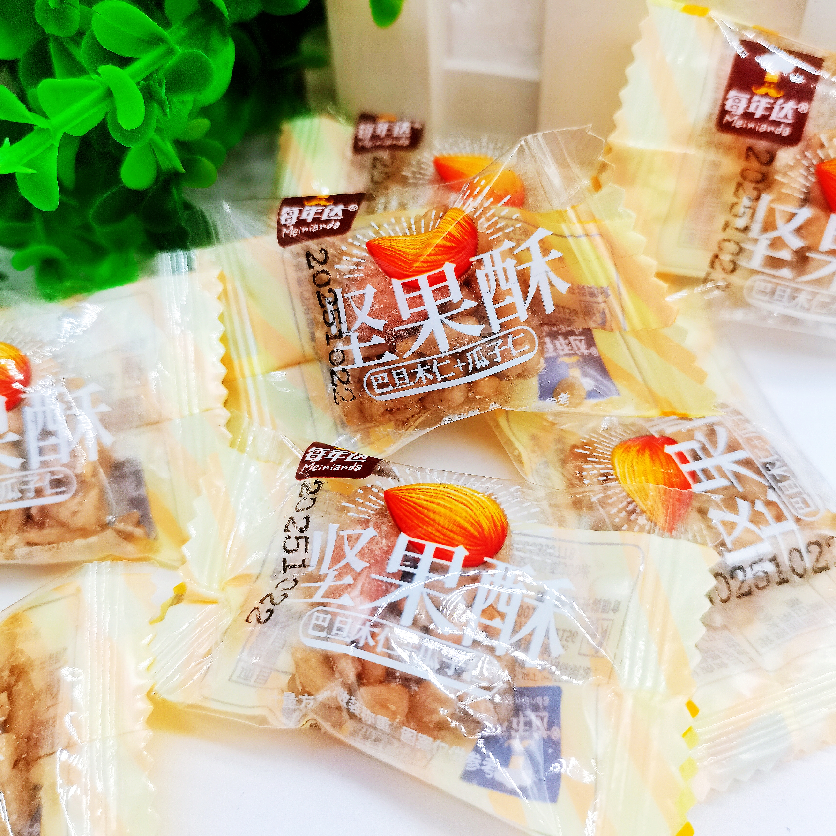 美年达坚果酥巴旦木瓜子仁酥独立小包杏仁坚果酥葵花子仁休闲零食