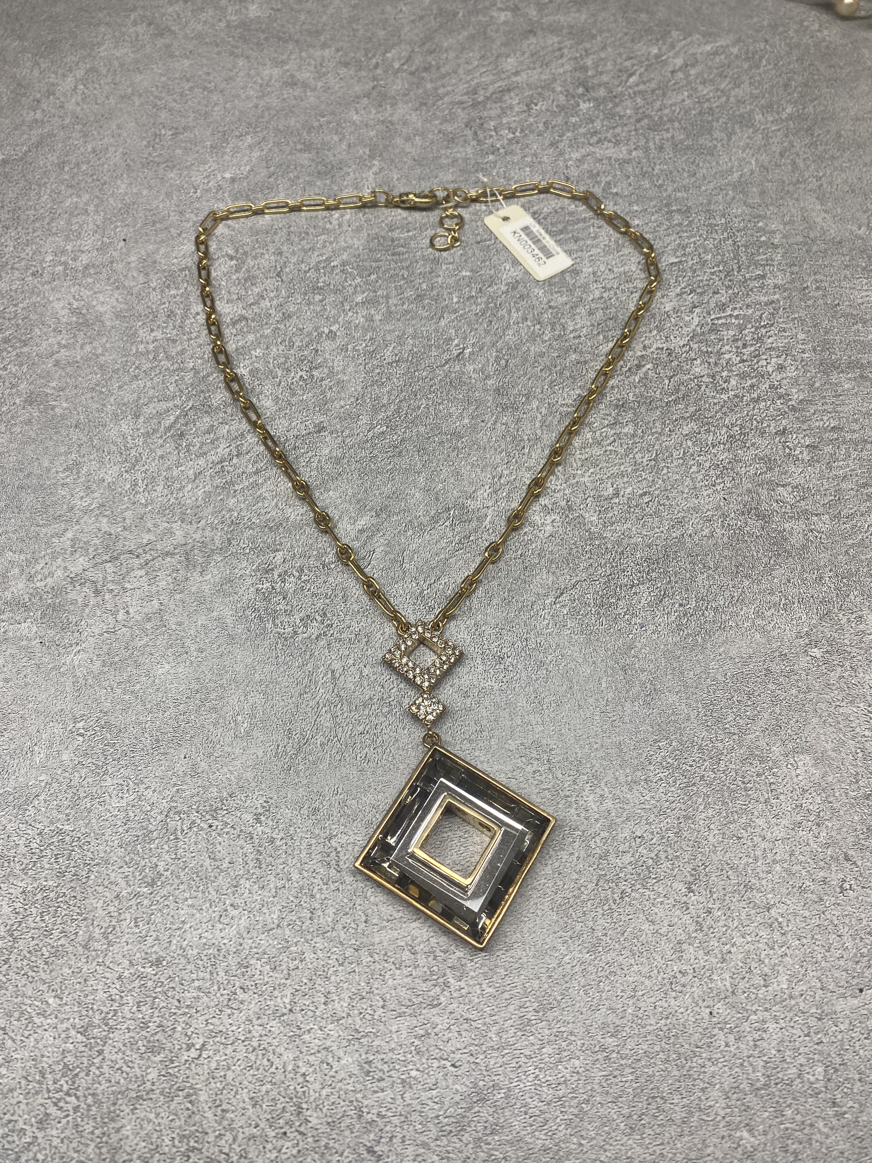 青岛饰品时尚方形玻璃项链老货微氧化不退不换 5.76