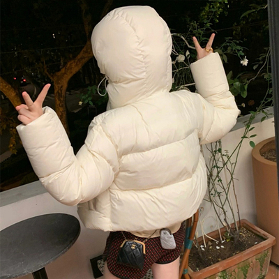 甜美短款连帽奶呼呼羽绒服高蓬松