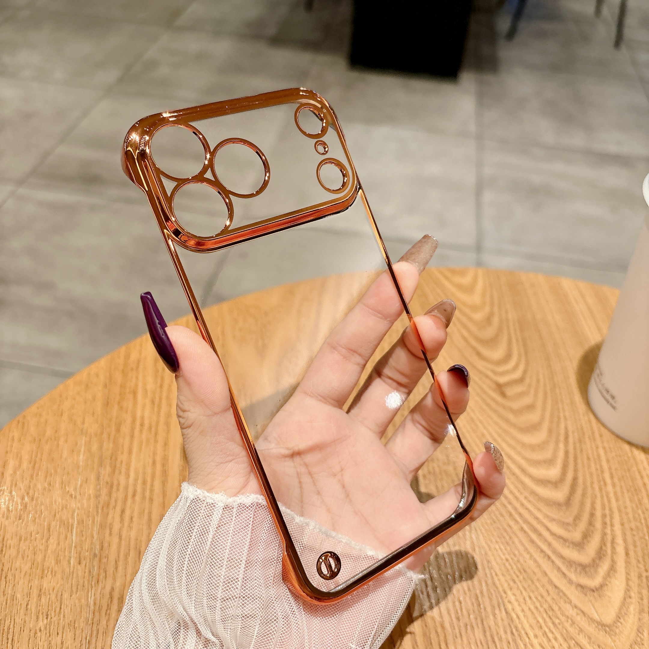 电镀超薄无边框精孔适用苹果17promax手机壳iPhone17pro新款16透明ip15pro简约12高级感15防摔14创意13保护壳