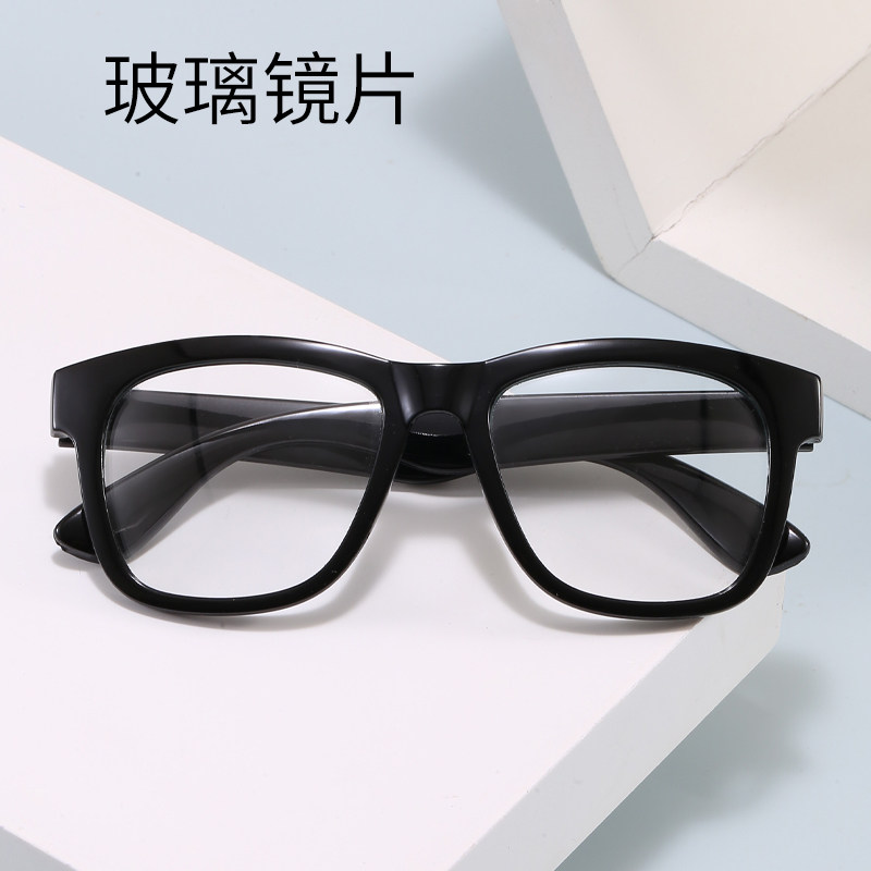 地摊墨镜玻璃镜片专用平光护目镜防飞溅工业劳保防尘风防护眼镜男