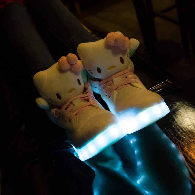 °üÓÊÇ××Ó¿îhello kitty¹«×ÐèÆß²ÊµÆÐ¬ ¸ßÖÐ°ïÆ½µ×Ó«¹âЬ·¢¹âЬ