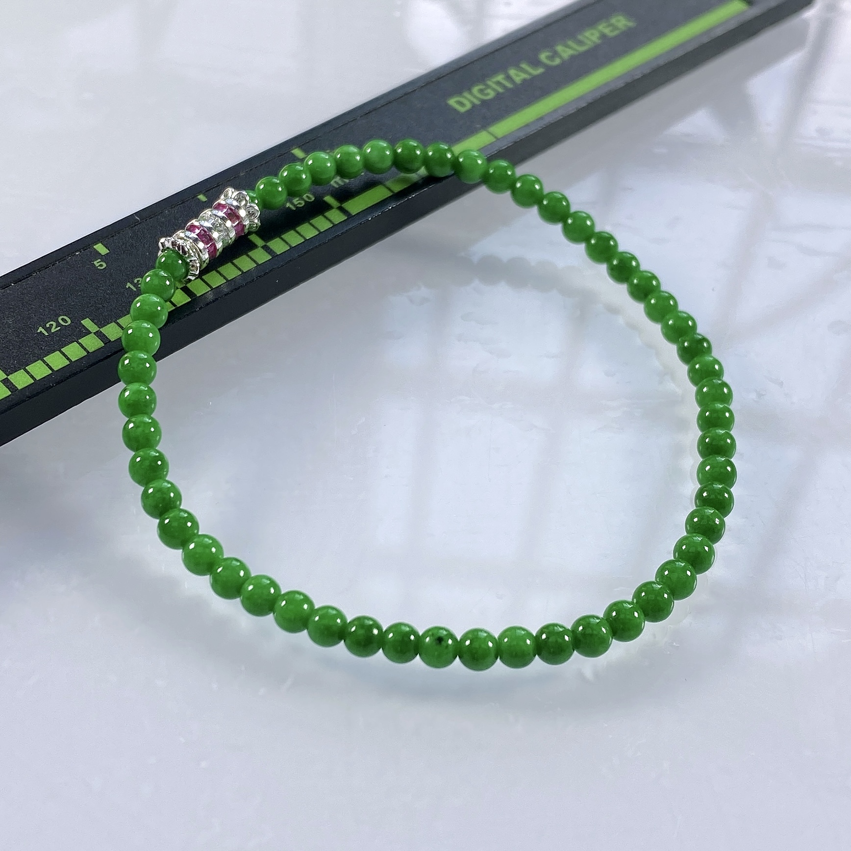 缅甸天然翡翠A货，卡3.6冰润浓阳绿小米珠小圆珠手串手链458