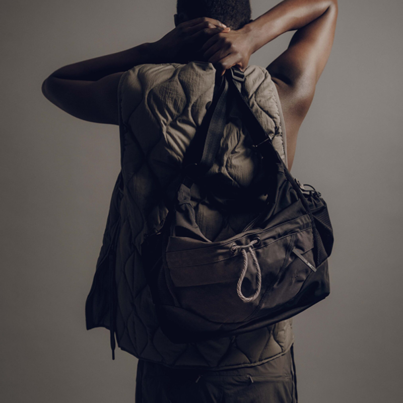 现货F/CE. TEXTURED TWILL 2 WAY SHOULDER 多功能单肩斜挎包25FW