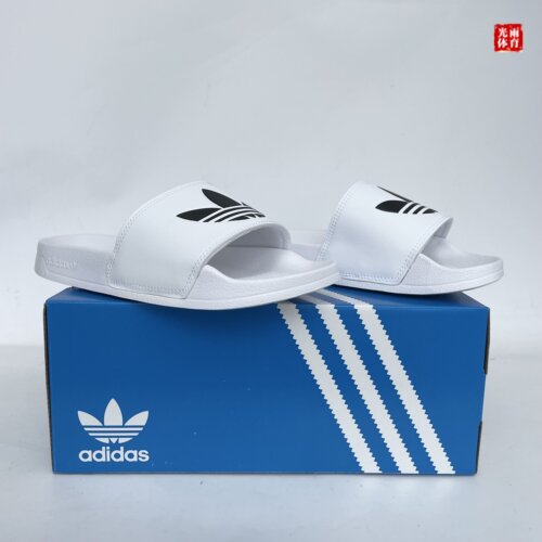 光雨体育--Adidas 三叶草 白色经典 男女运动休闲游泳拖鞋 FU8297