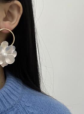 夸张耳饰法式复古立体超仙大花朵银针耳环气质显脸瘦金属感女耳坠