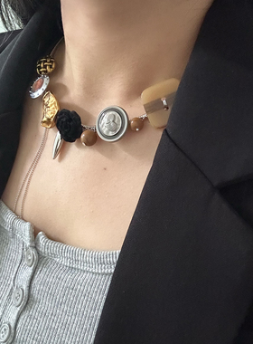 高级感多元素植绒玫瑰花纽扣项圈