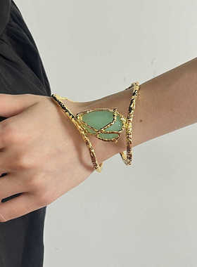 ZA复古个性设计感硬质纹理金属枝干缠绕宝石手镯轻奢高级感手臂环