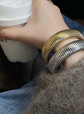 中古风纹理感复古质感叠戴手镯