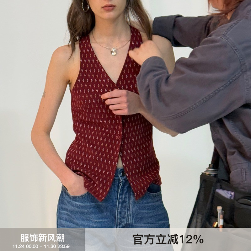 BiLLconch复古花形V领马甲背心