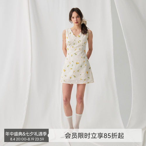 BiLLconchV领收腰小花连衣裙度假