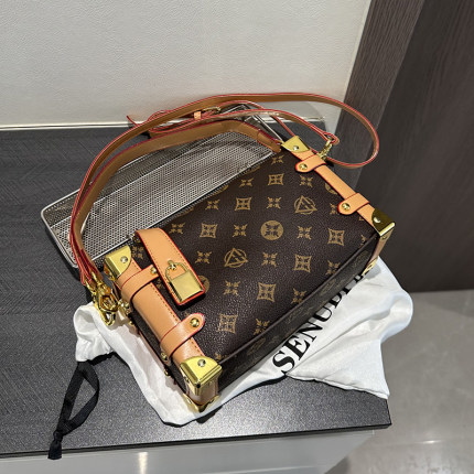 老花小众水桶包女2026新款高级感手提盒子包超火斜挎包女通勤礼物