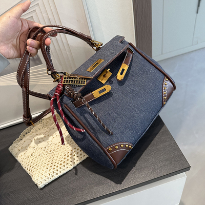 左杏凯莉包铆钉元素大容量