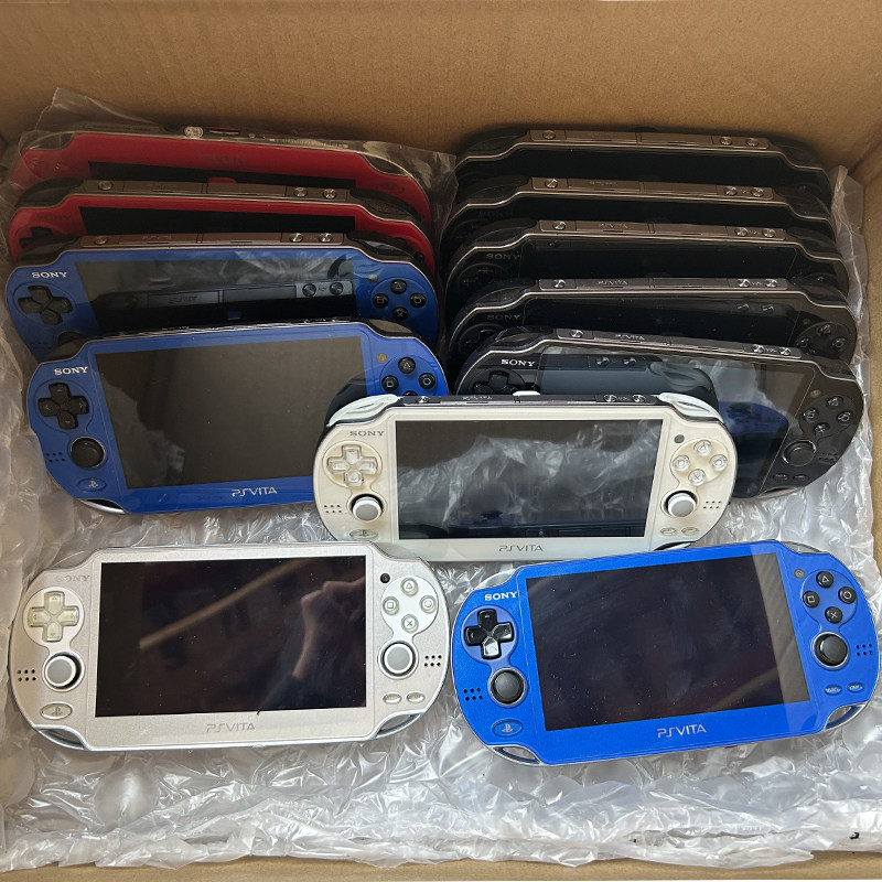 索尼原装中古机psv1000游戏掌机psv2000游戏机怀旧游戏掌机到手玩