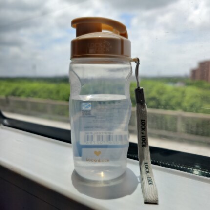 乐扣乐扣儿童水杯上学pp5直饮杯水壶学生女塑料杯子防摔透明水瓶