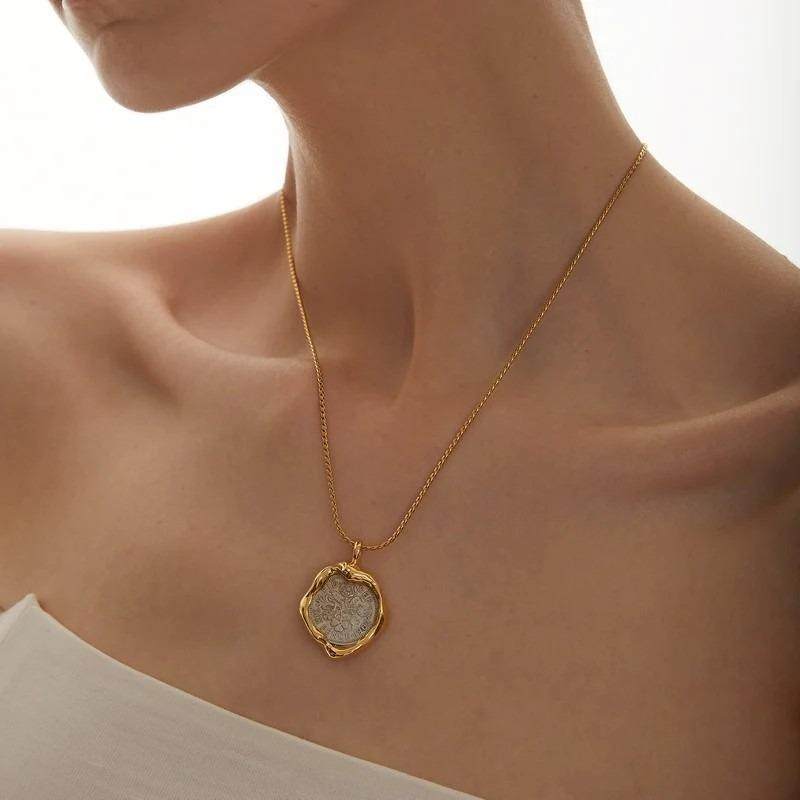 做旧古币圆形吊坠项链