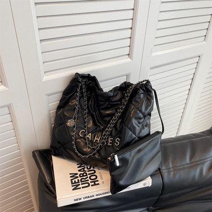 小香购物袋包包女2025新款托特包夏季斜挎大容量单肩包22bag