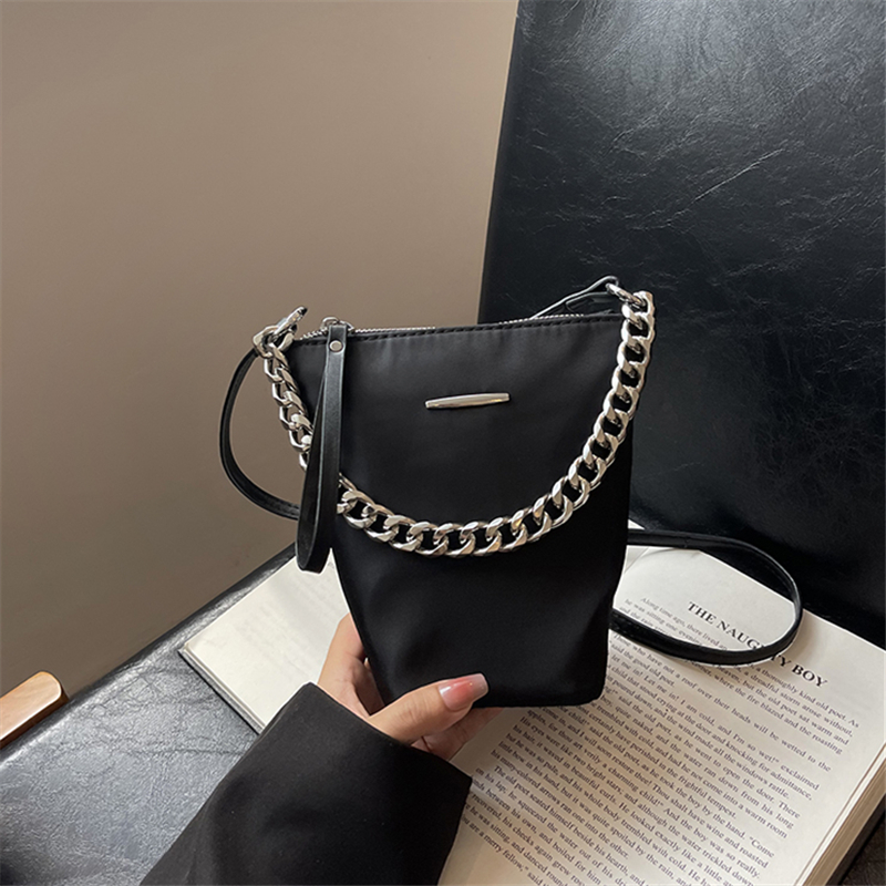 手提牛津布水桶包女2024夏季韩版ins潮流休闲百搭单肩包时尚女包