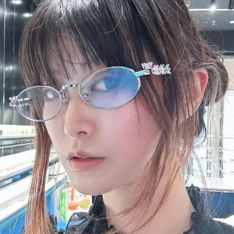 GM新款镶钻9克拉眼镜框女潮ins个性时尚网红椭圆形金属近视眼镜框