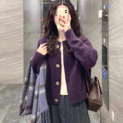 紫色圆领针织开衫女秋冬加厚宽松慵懒短款毛衣外套外穿上衣