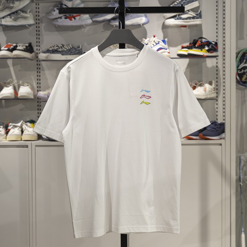 李宁男子短袖T恤2024春季新款吸湿排汗透气休闲圆领文化衫AHSU709