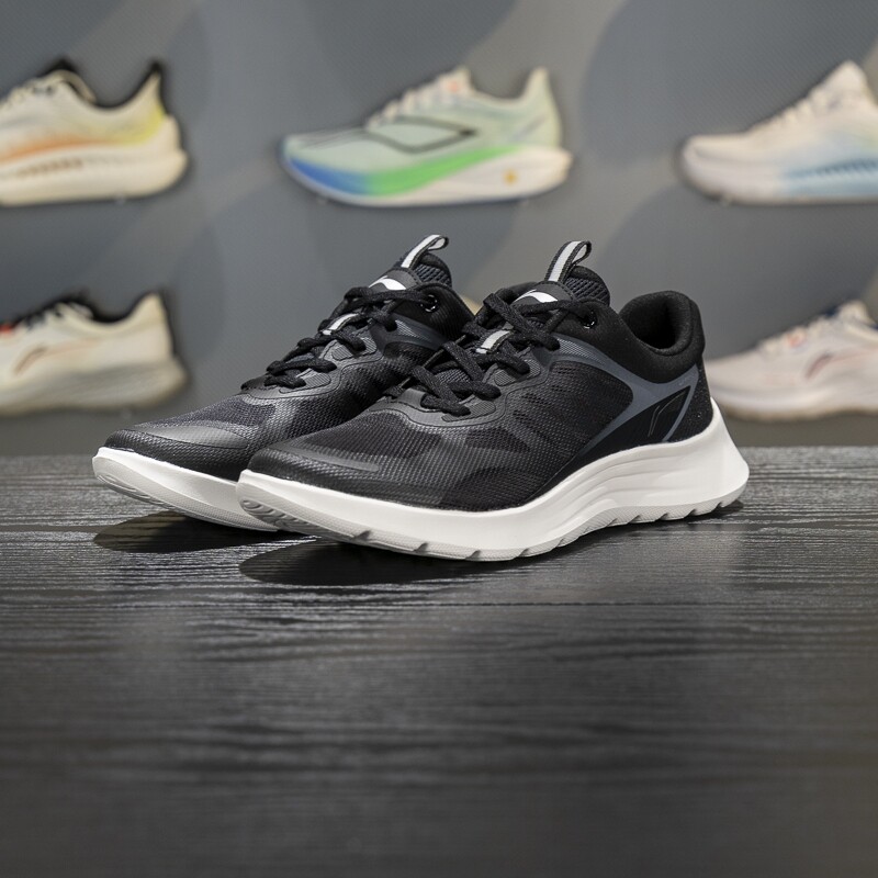 李宁男子休闲慢跑鞋2025春季新款时尚百搭减震防滑运动鞋ARSV071