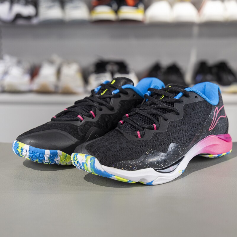 李宁突袭羽毛球鞋女子低帮防滑耐磨减震回弹专业训练鞋AYZQ006