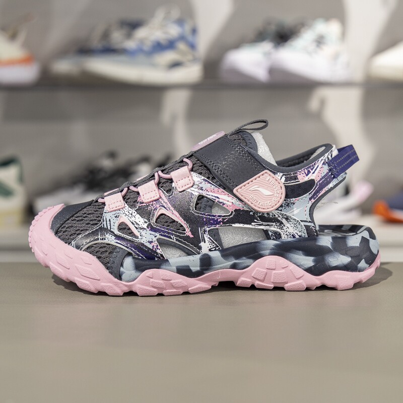 李宁儿童凉鞋2025夏季户外系列男女大童反光减震回弹凉鞋YKEV016