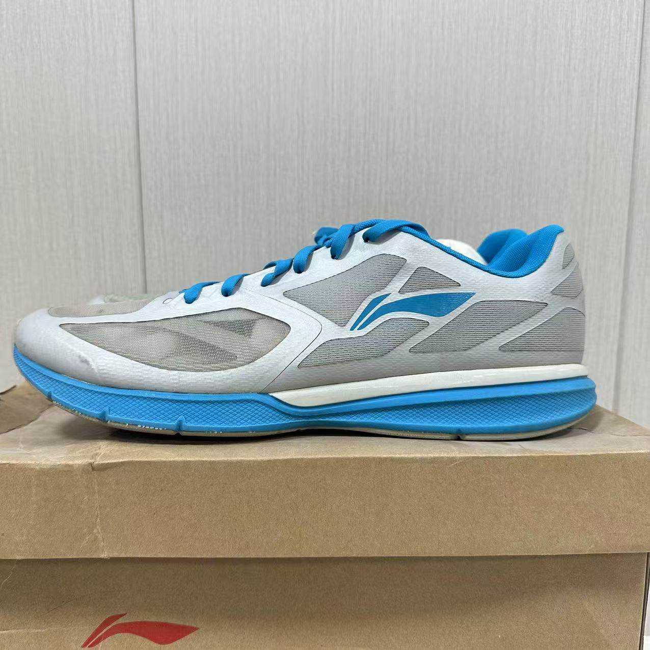 李宁男子轻便运动鞋耐磨回弹缓震透气运动休闲跑步鞋ARBJ009