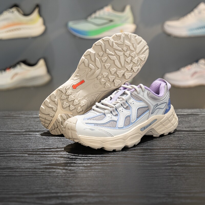 李宁户外徒步鞋休闲鞋女鞋2026新款防滑耐磨轻便运动鞋AHTW030