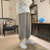 灰色