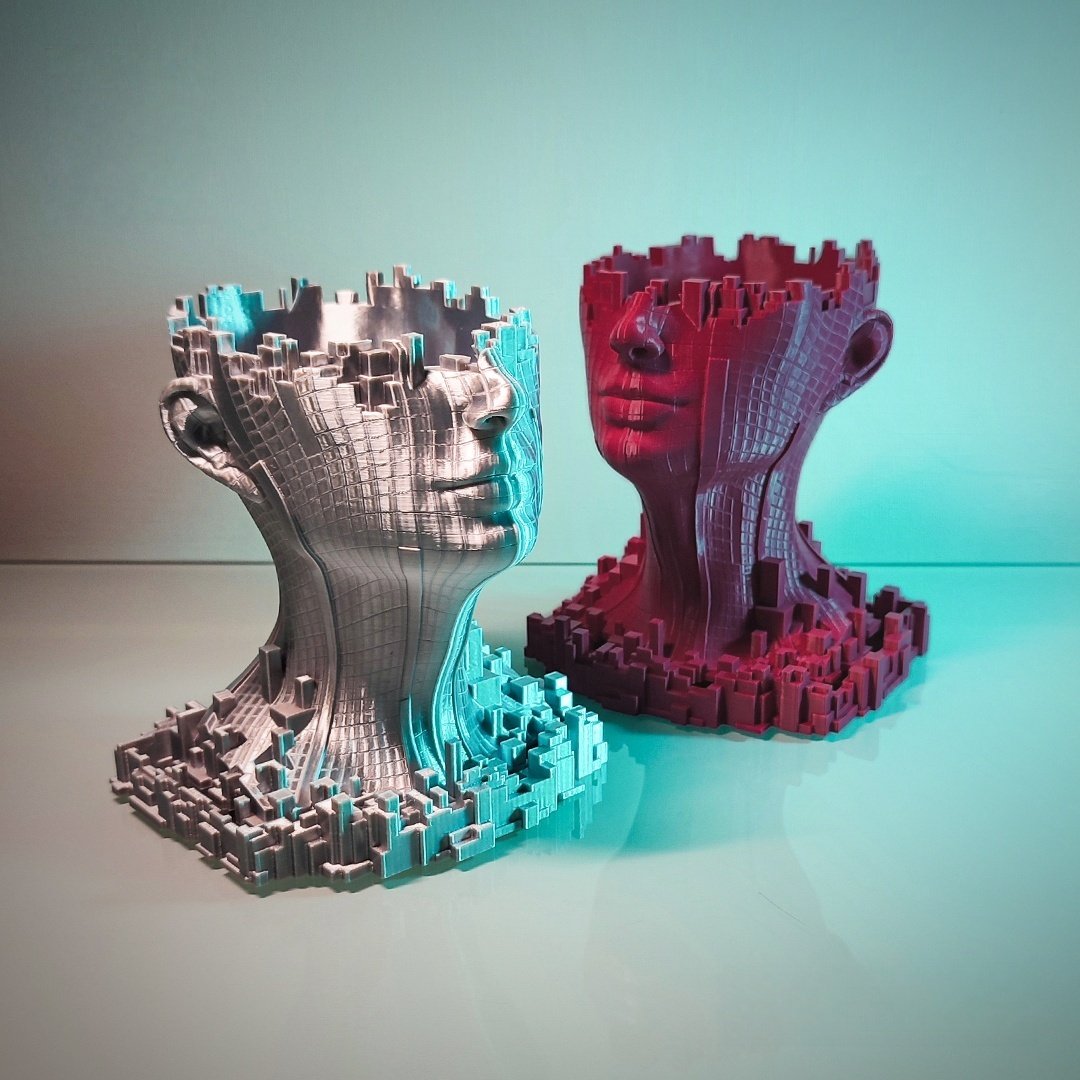 赛博半人脸逼真手办雕像摆件