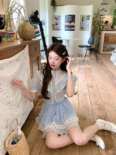 甜美少女冰蓝蕾丝套装