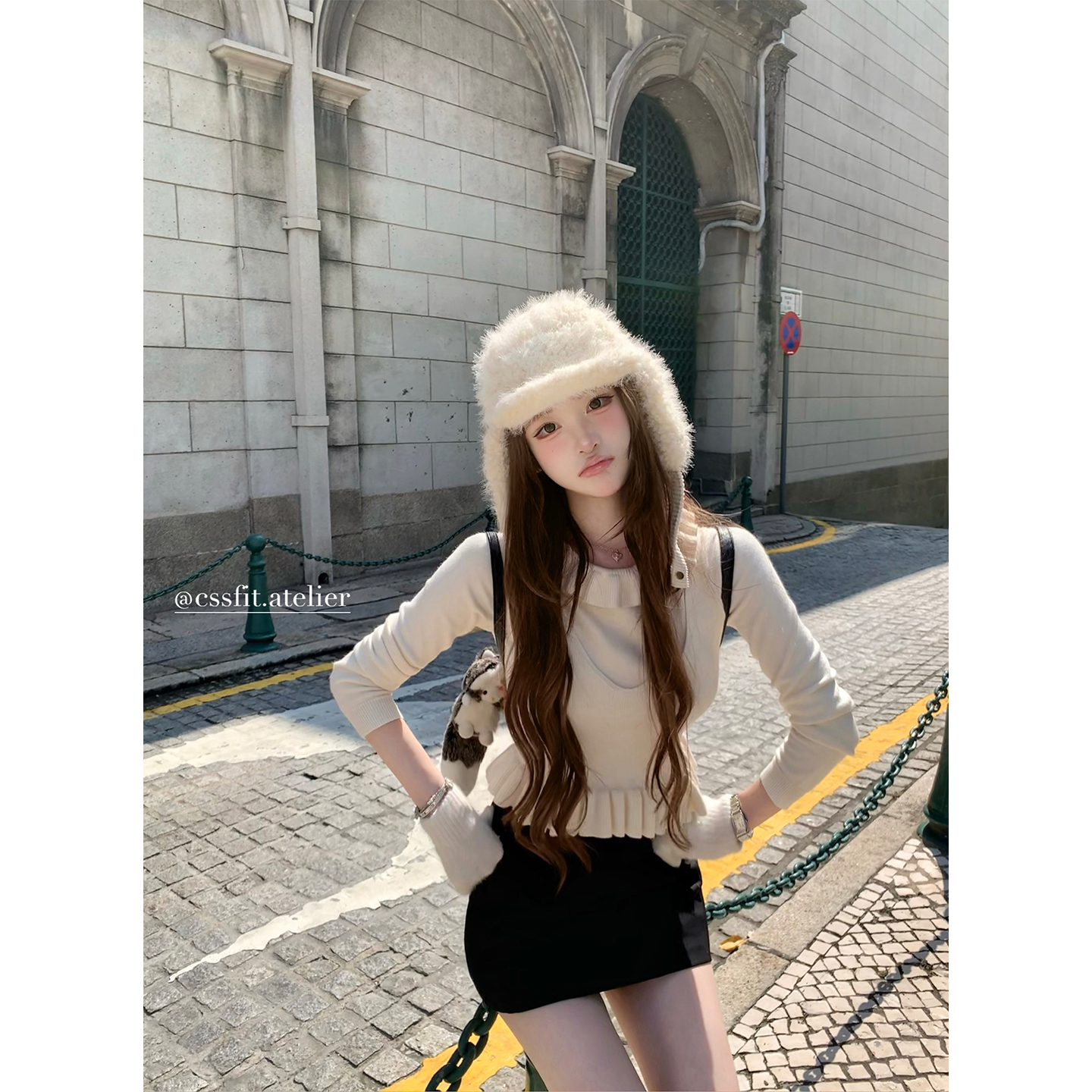 迟伞伞假两件木耳边针织上衣