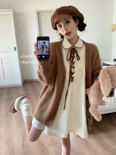 迟伞伞丝绒系带娃娃领衬衫连衣裙