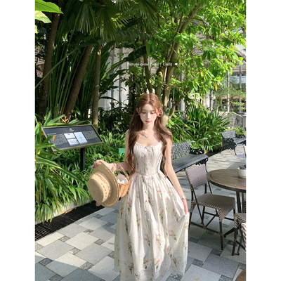 迟伞伞碎花拼接蕾丝宽吊带连衣裙