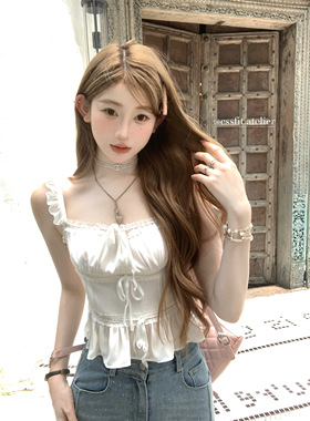 迟伞伞 桃乐丝梦境 丝绒白色吊带可爱小飞袖蕾丝雪纺百搭短上衣夏