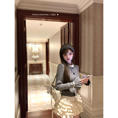 迟伞伞格雷灰钩花针织上衣套装