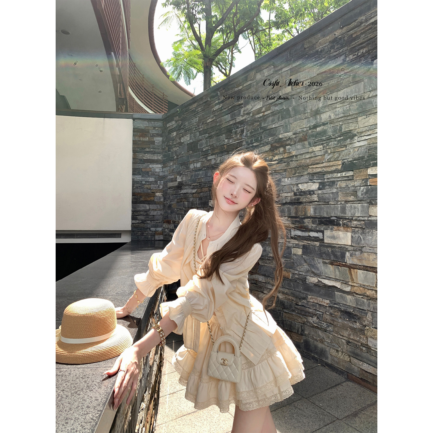 迟伞伞26/ss 卡普瑞蜜酒 刺绣花边衬衫蕾丝胸衣/蕾丝边短裙套装