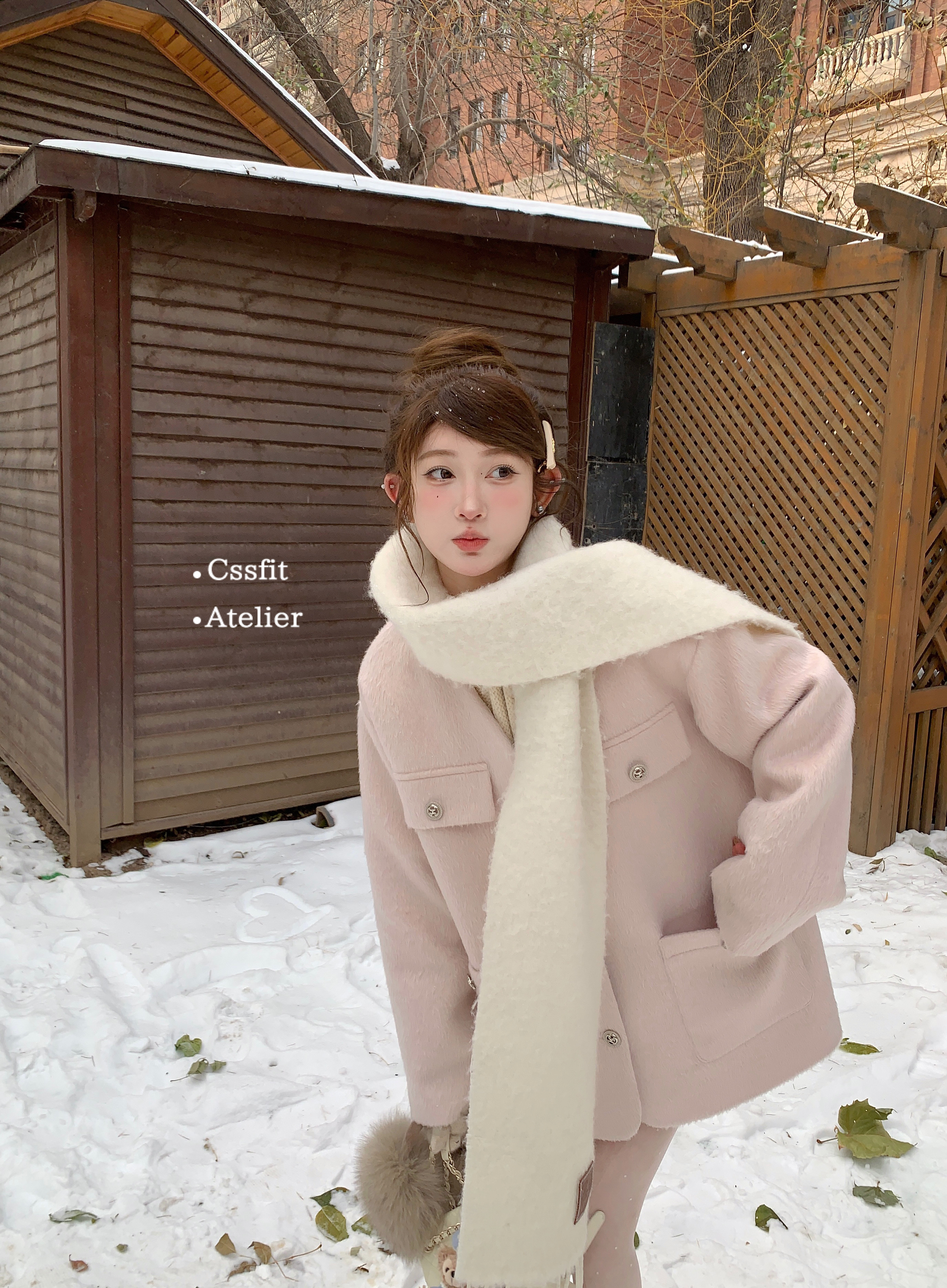 迟伞伞柔雾粉羊毛夹棉小香风大衣