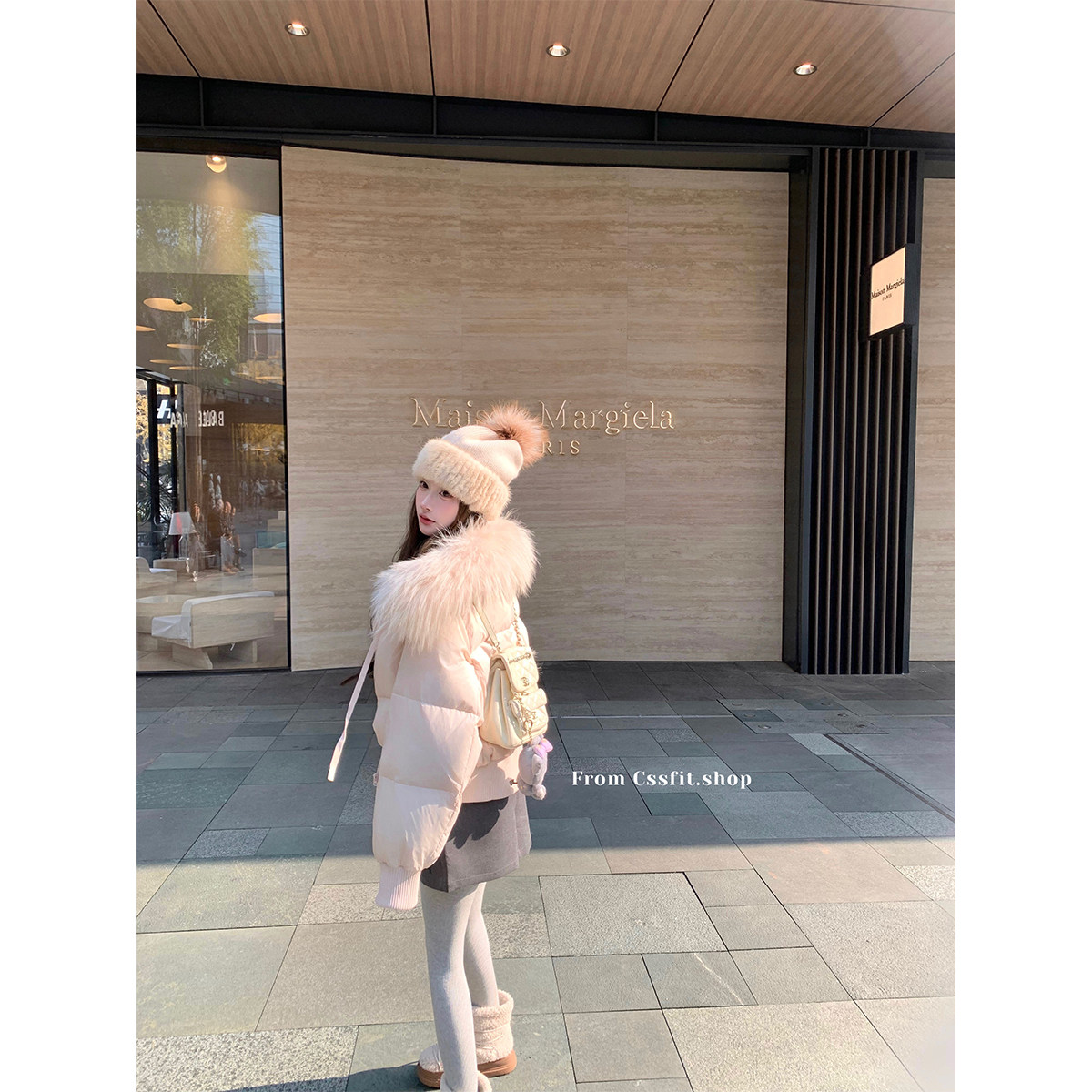 迟伞伞貉子毛定染羽绒服