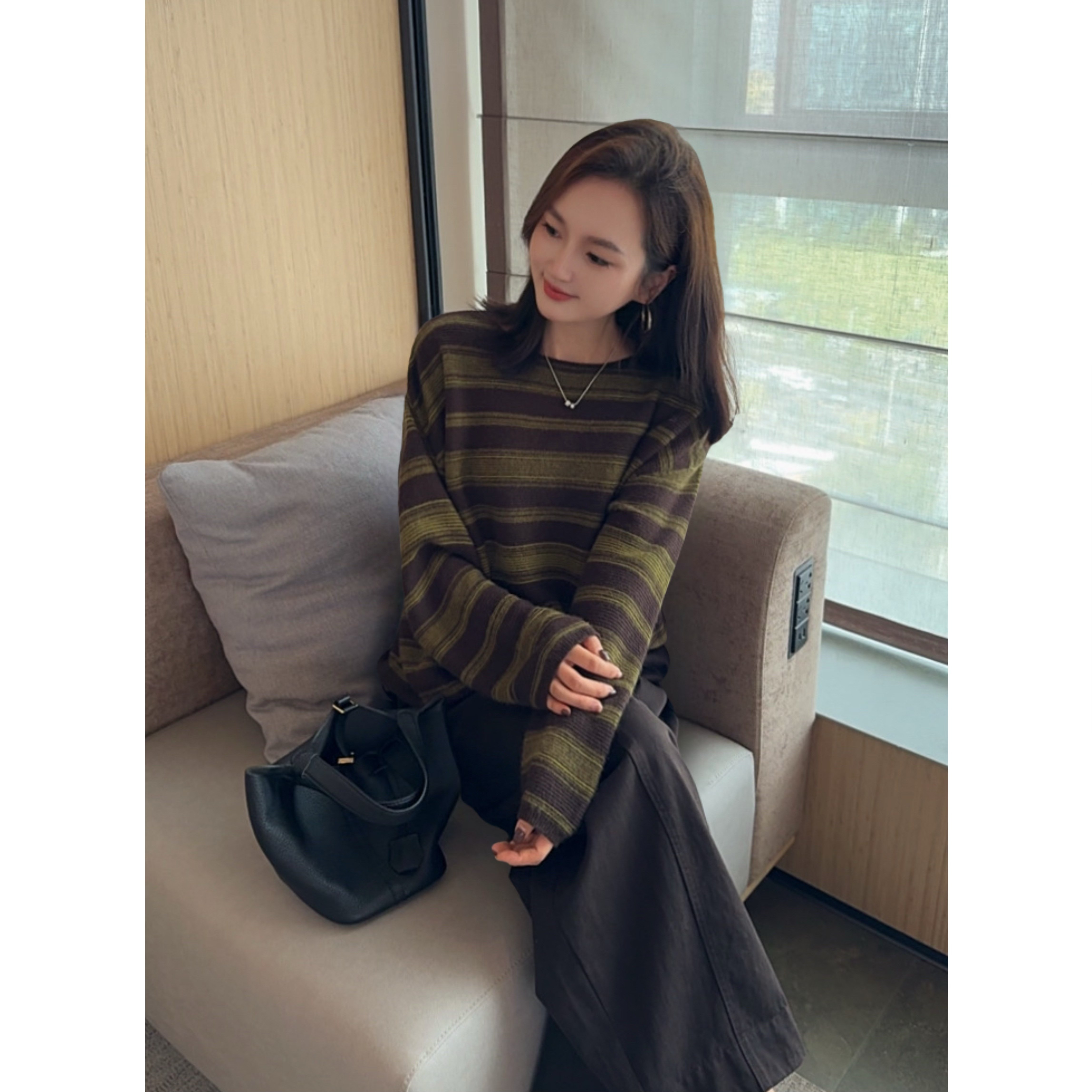 MISS RUILI定制   新款韩系圆领复古条纹慵懒风休闲百搭毛衣F2651