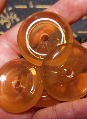 鱼惊石色吊坠红色青鱼石色吊坠鱼骨色项链鱼骨色吊坠，平安扣