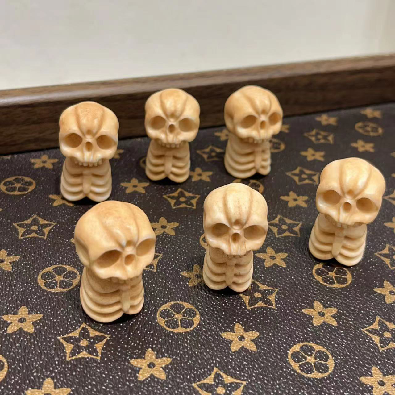 鹿角根付骷髅