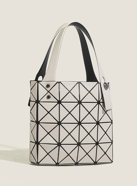 2025新款几何菱格手提包包女mini小方盒单肩小包日本同款托特包潮