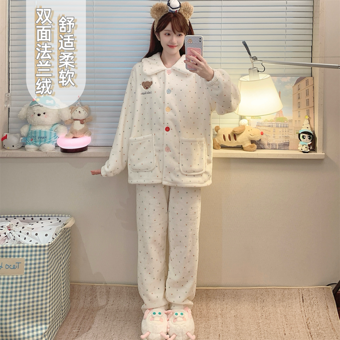 波点小熊法兰绒睡衣女秋冬季加厚加绒娃娃领套装可爱珊瑚绒家居服