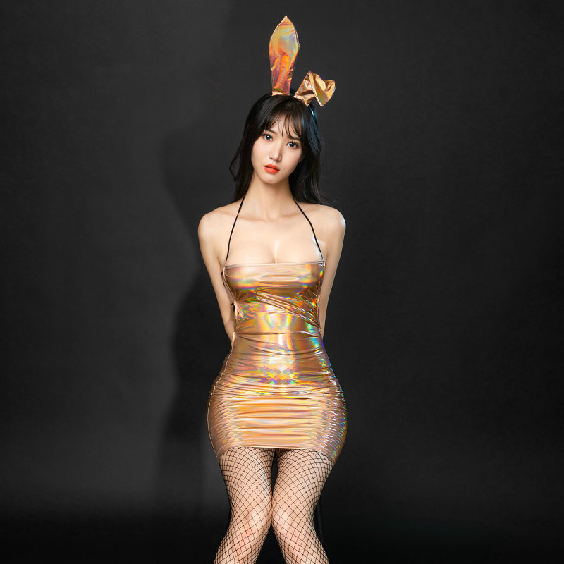 情趣内衣炫彩皮尤吊带裙