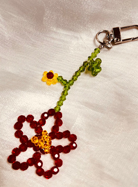 日系夸张小众米珠花朵珠子ccd相机挂绳壳配饰挂件水晶编织花彩色