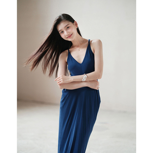 贰羊设计【现货5折】如碧丝 修身气质慵懒休闲v领吊带长款连衣裙