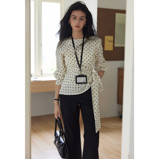贰羊设计【予舒】复古气质波点圆领长袖上衣女不规则绑带收腰衬衫